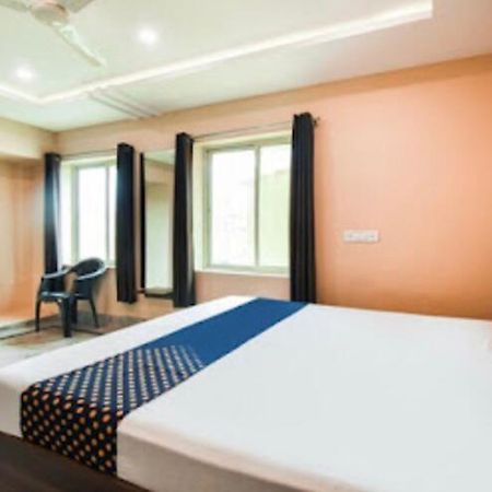 بوري Hotel Royal Galaxy المظهر الخارجي الصورة