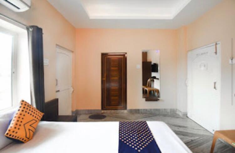 بوري Hotel Royal Galaxy المظهر الخارجي الصورة